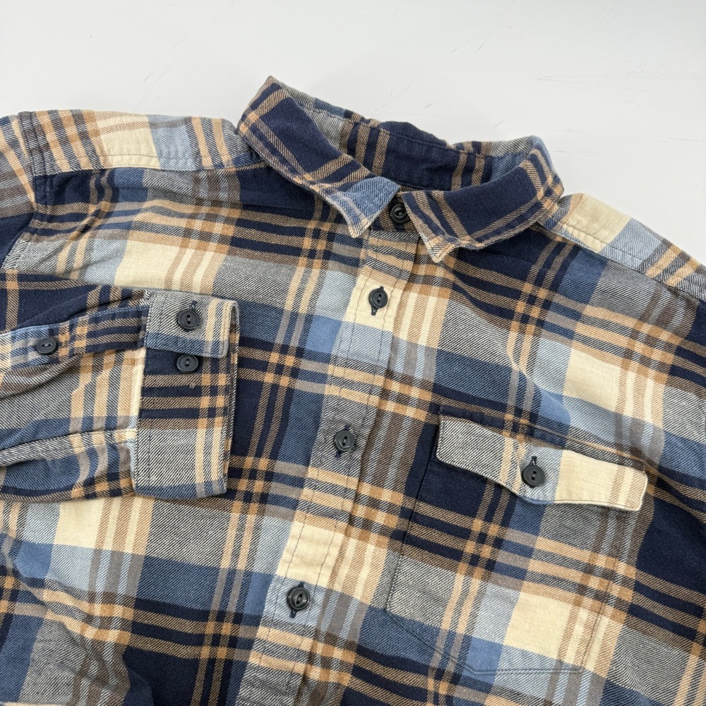 Patagonia Fjord Plaid Flannel Button Up Shirt Navy‎ Tan Men L Organic Cotton